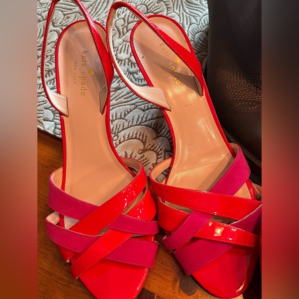 High Fashion Footwear 9 1/2 and 10
